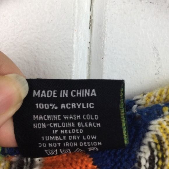 Bluez 3D Knit Sweater, Size Large - Picture 9 of 9